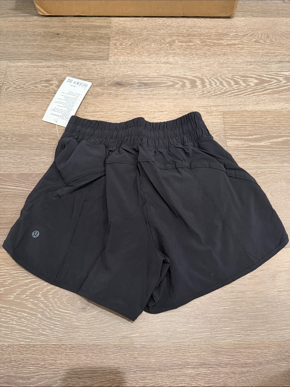 Lululemon Track That MR Lined Short 5” Black Size 6 NWT - Picture 3 of 5